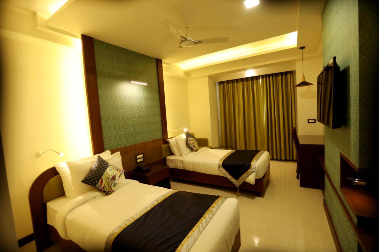 Hotel The Pinnacle Sarnath Varanasi
