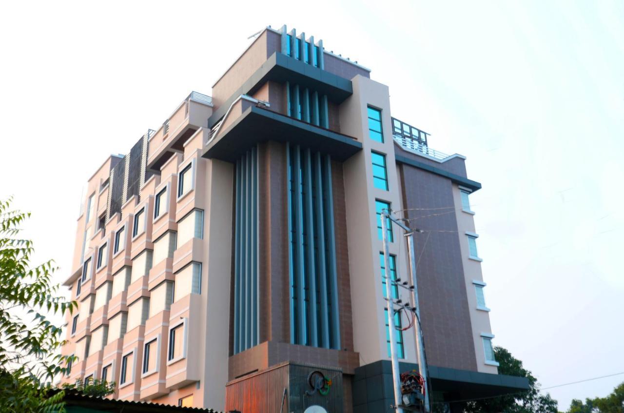 Hotel The Pinnacle Sarnath 4*