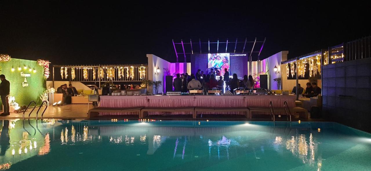 Hotel The Pinnacle Sarnath Varanasi
